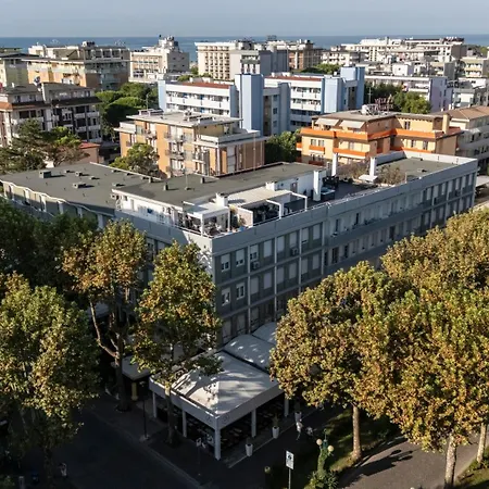 Pineda Hotel 2*